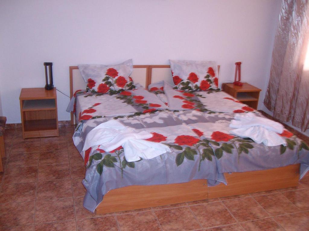 Nelly Guest House Ravda Habitación foto